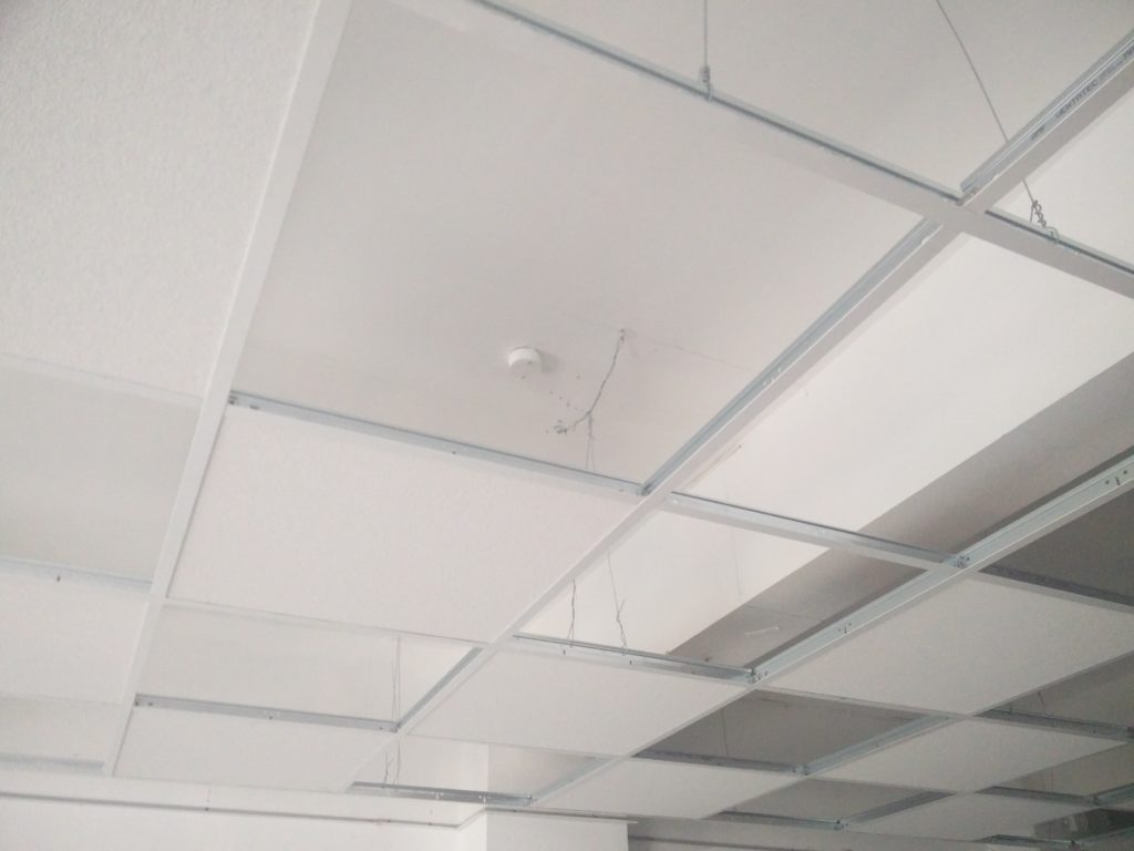 The ceiling being fixed incorrectly