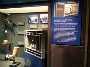 A description saying how the USA and Russian embassies were accusing each other of planting bugs when building those embassies