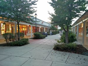 A view along a number of shops at Leesburg shopping outlet